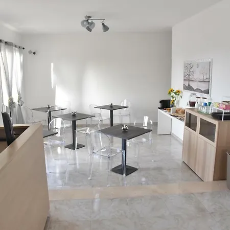 阿尔则利亚住宿加早餐旅馆 住宿加早餐酒店 *